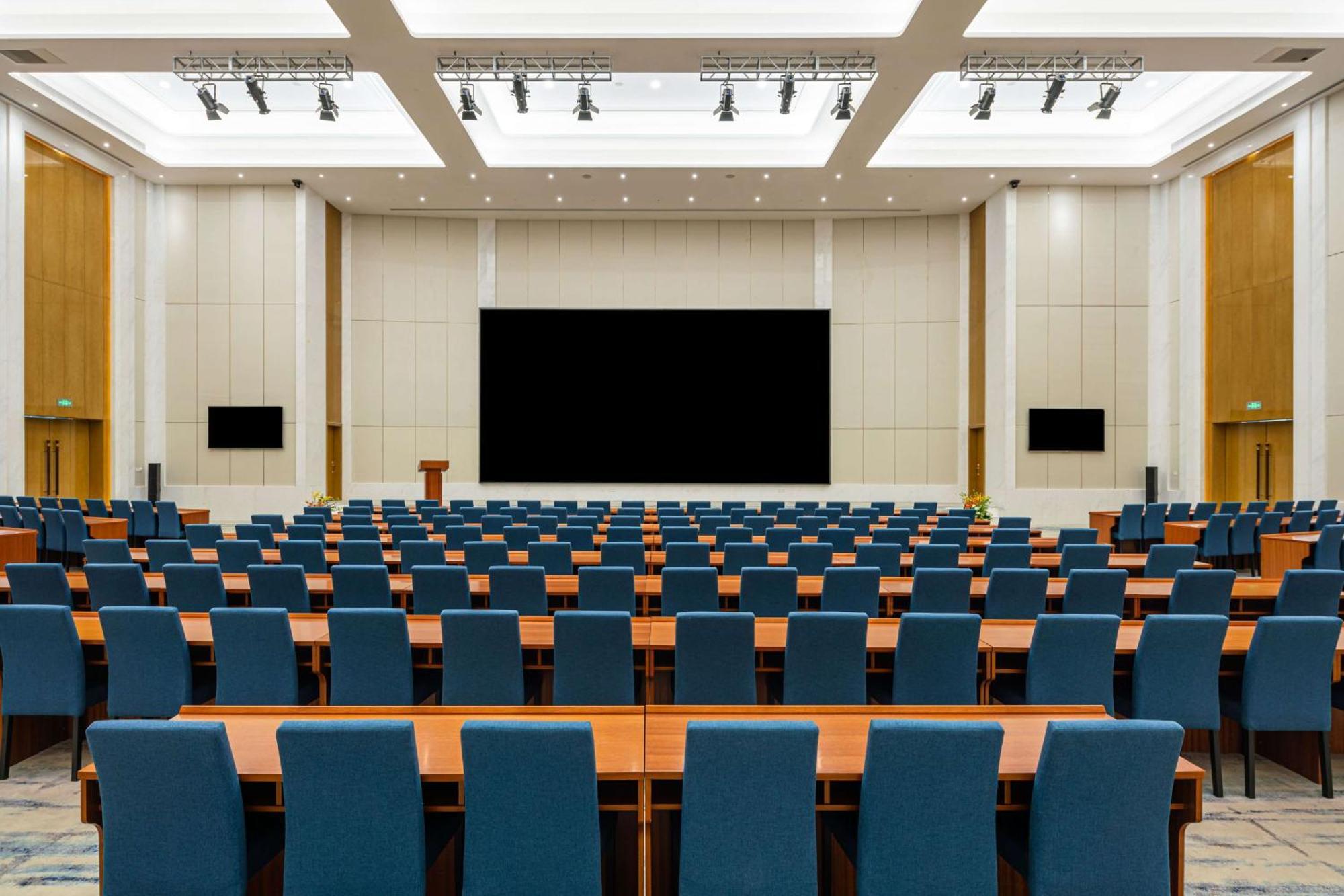 Hilton Brazzaville Les Tours Jumelles Hotel & Residences エクステリア 写真