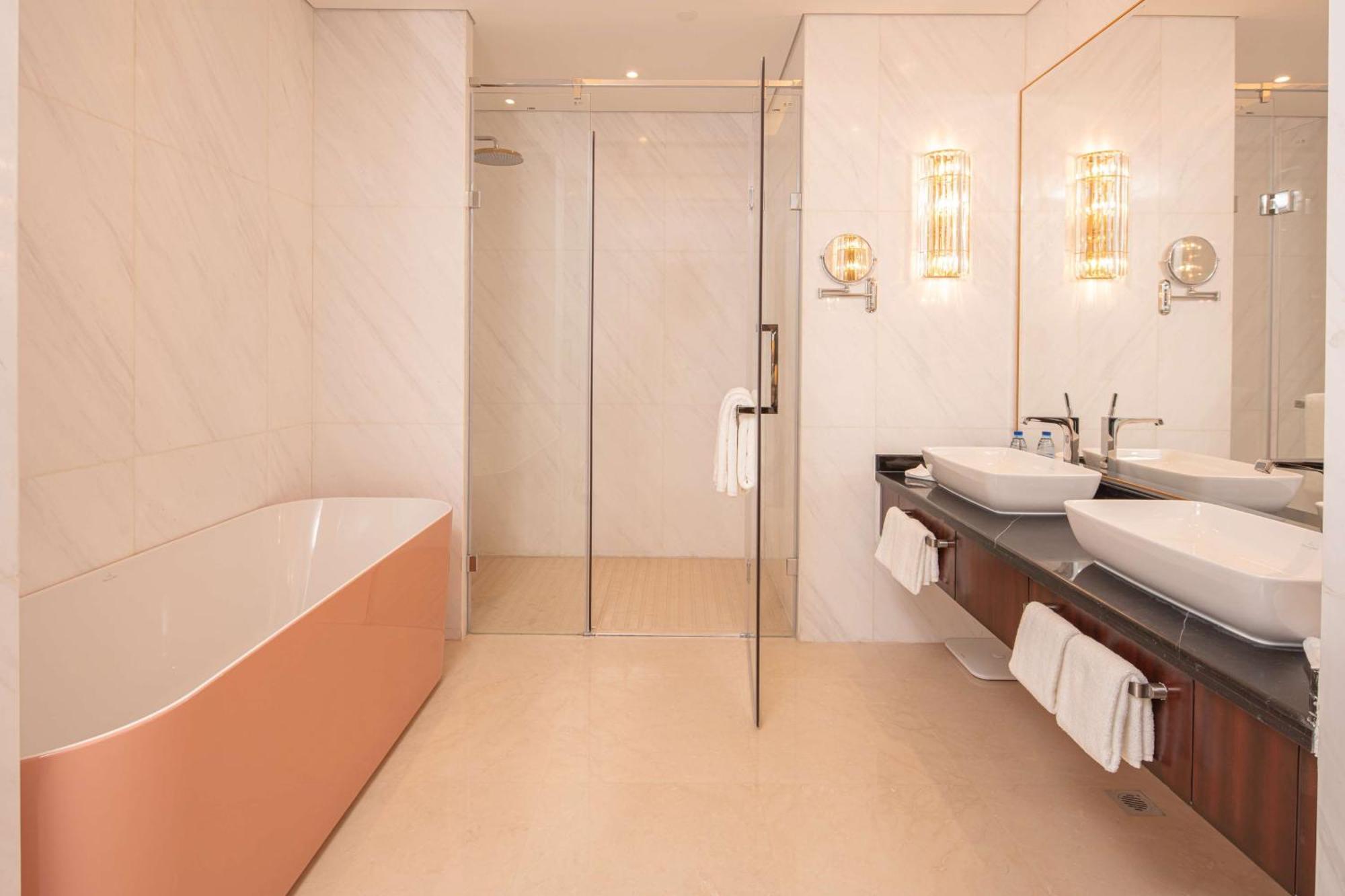 Hilton Brazzaville Les Tours Jumelles Hotel & Residences エクステリア 写真