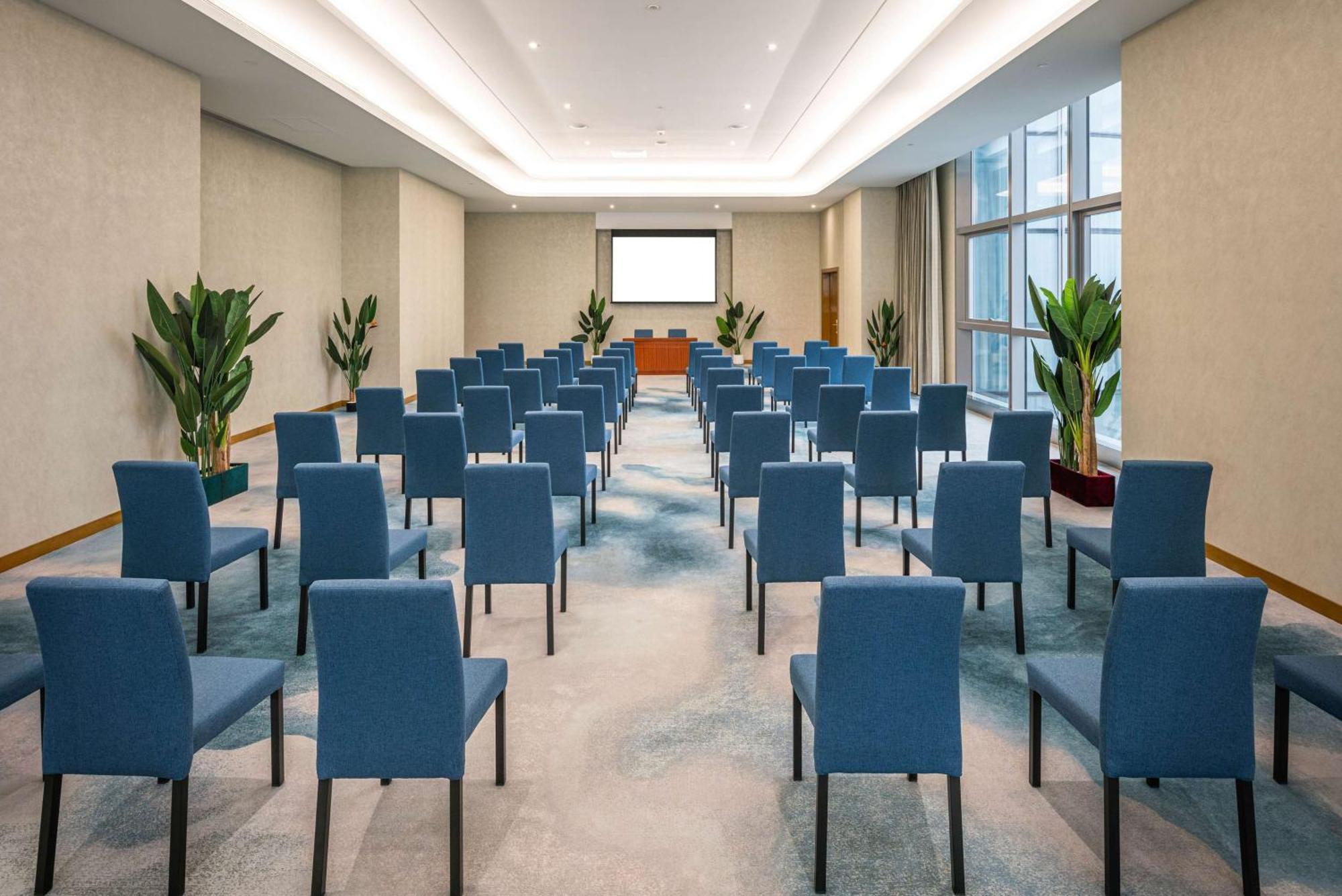 Hilton Brazzaville Les Tours Jumelles Hotel & Residences エクステリア 写真