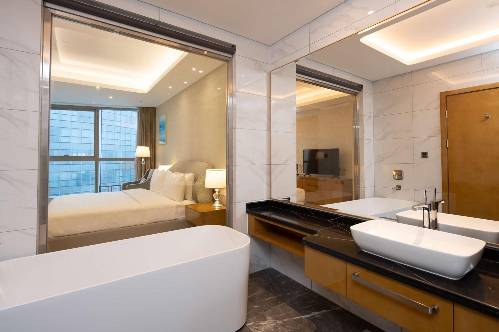 Hilton Brazzaville Les Tours Jumelles Hotel & Residences エクステリア 写真