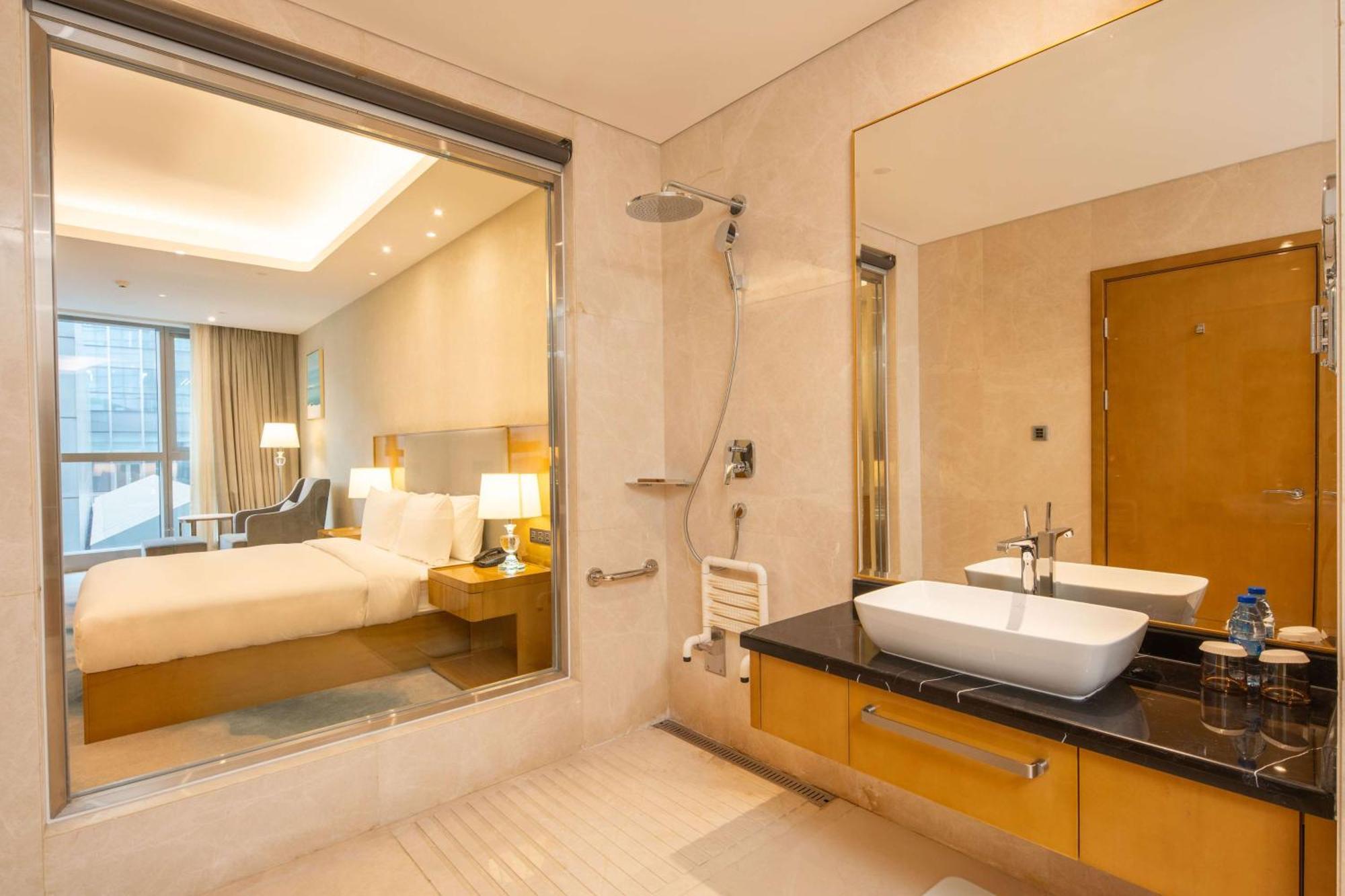 Hilton Brazzaville Les Tours Jumelles Hotel & Residences エクステリア 写真