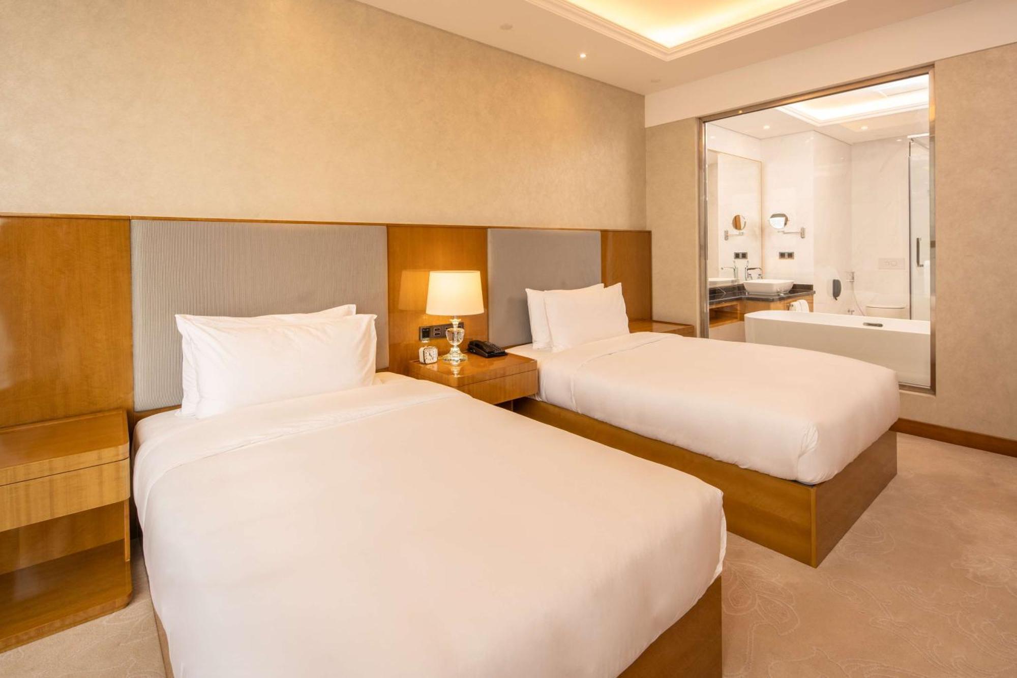 Hilton Brazzaville Les Tours Jumelles Hotel & Residences エクステリア 写真