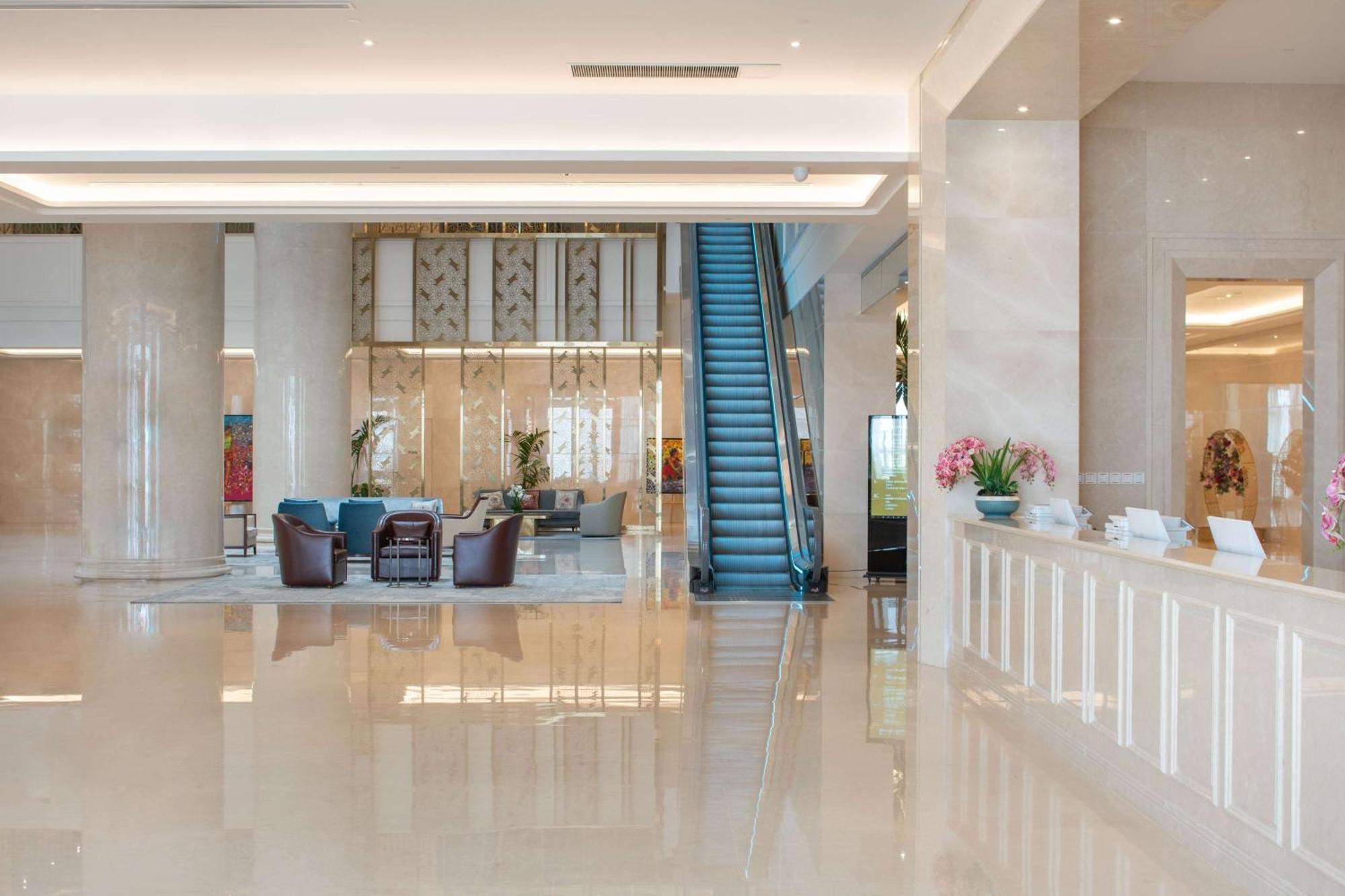 Hilton Brazzaville Les Tours Jumelles Hotel & Residences エクステリア 写真